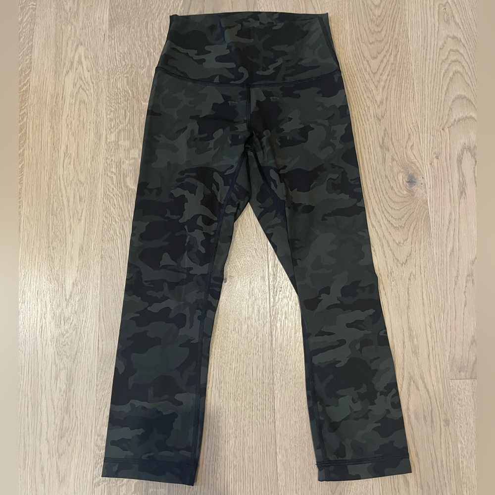 Lululemon cropped leggings